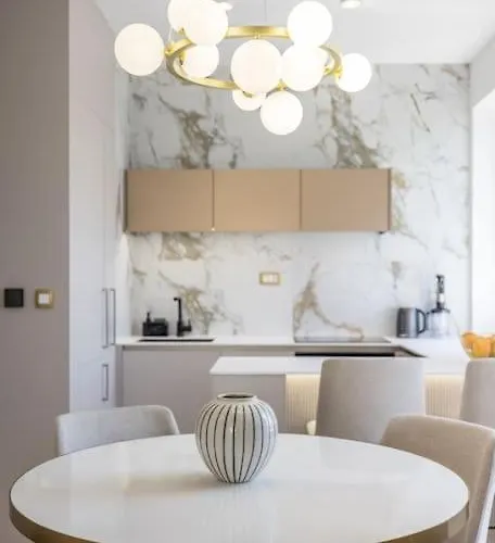 Hedonist Διαμέρισμα Σπλιτ