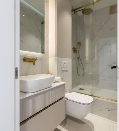 Hedonist Διαμέρισμα Σπλιτ